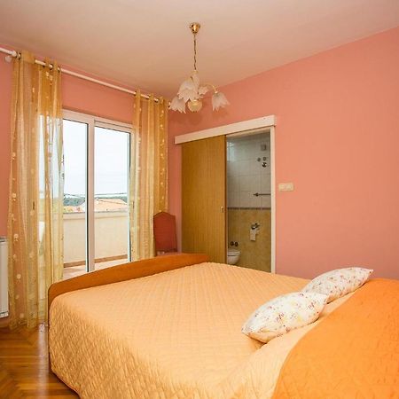 Apartments Nada Palit Luaran gambar